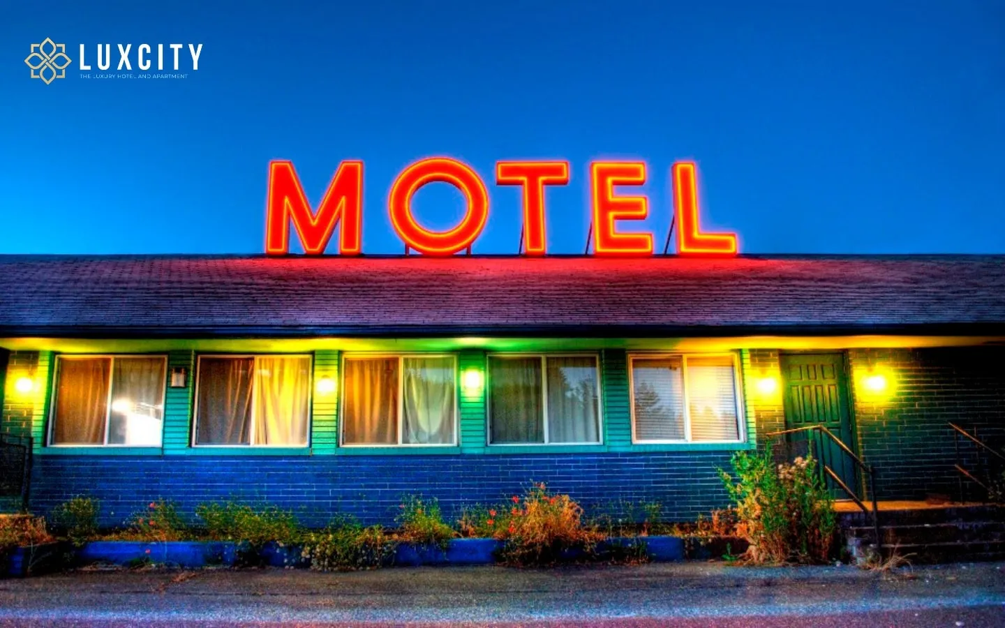 Motel & Budget Hotel