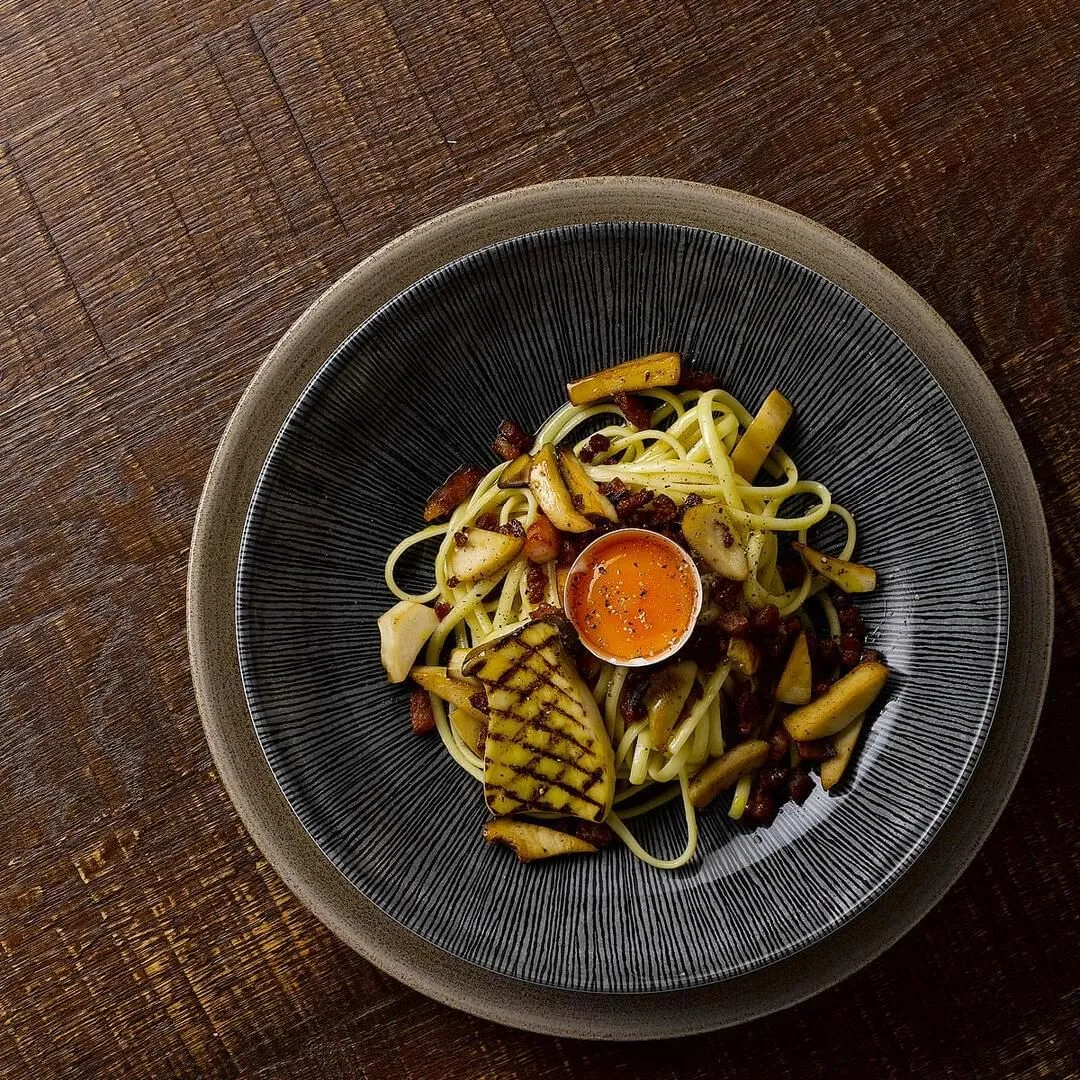 Agano Black Round Coupe Plate